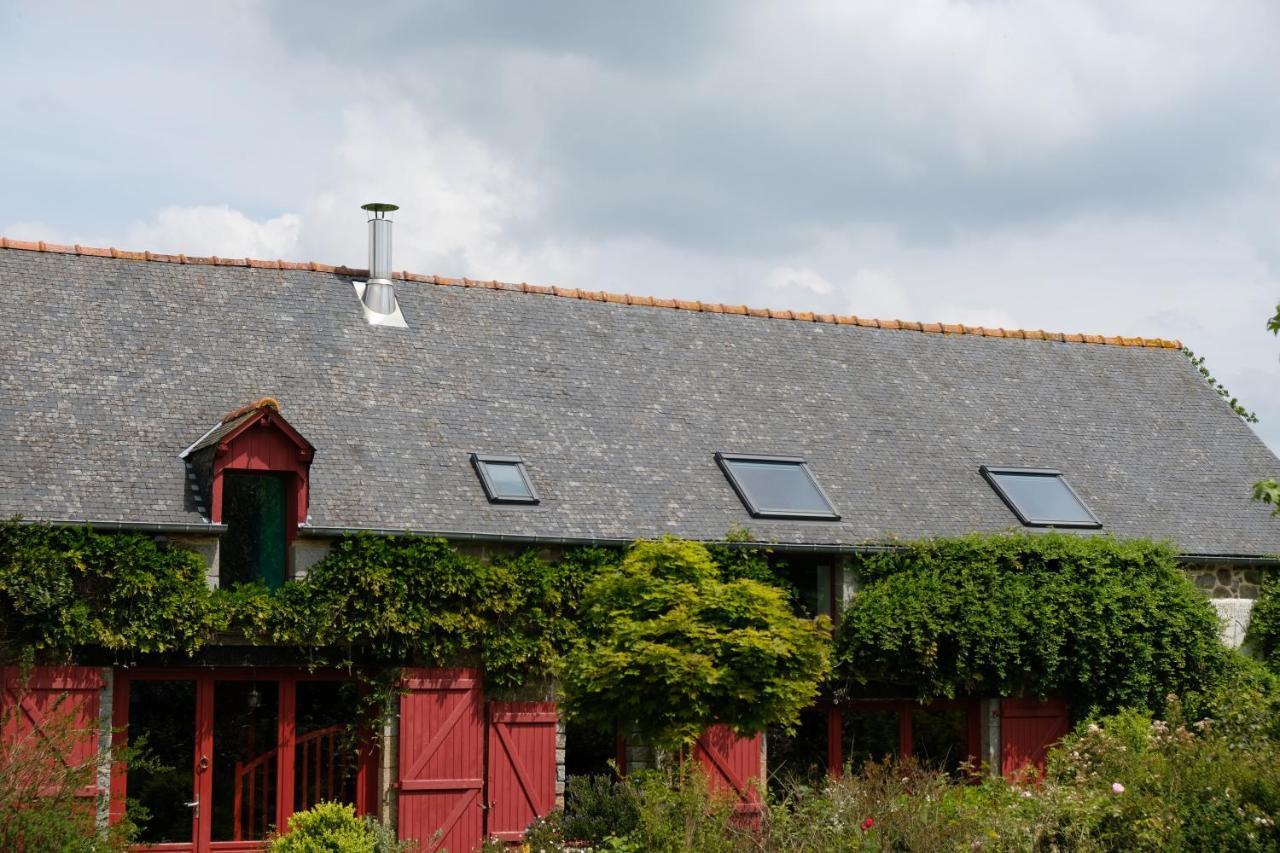 Parigné La Maison Jaune A La Janaie מראה חיצוני תמונה