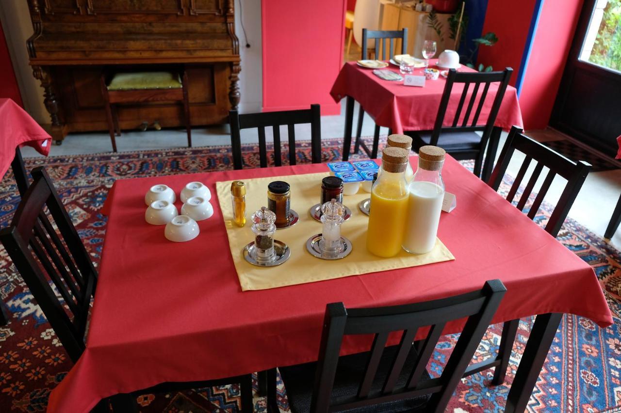 Parigné La Maison Jaune A La Janaie מראה חיצוני תמונה