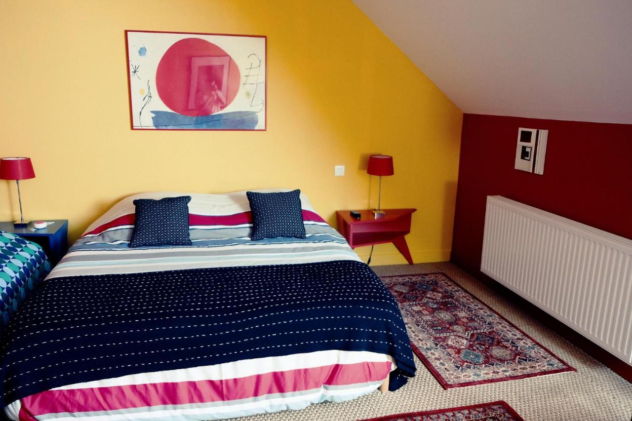 Parigné La Maison Jaune A La Janaie מראה חיצוני תמונה
